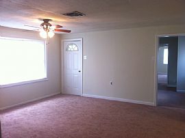 Roomy 4+ Bedroom with Lots of Space!! in Imperial, MO (Photo 2 of 2)