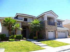 Reduced Price For a 5 Bedroom Beautiful Home. in Las Vegas, NV