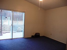 Moreno Valley 3bd 2 Ba in Riverside, CA (Photo 6 of 8)