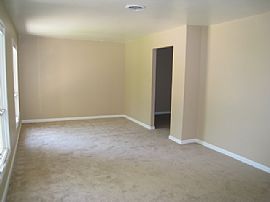 Beautiful 4 Bedroom!! in Saint Louis, MO (Photo 4 of 4)