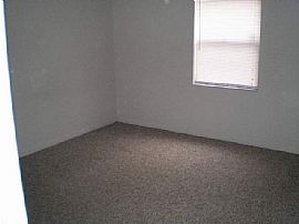 1/1-Home-$399-5947 Nw 15 St,Ocala,Fl.34482-Call-352-669-2253 in Ocala, FL (Photo 4 of 5)