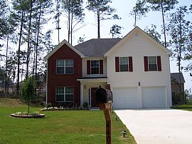 Spacious 4-Bedroom/2.5 Bath Home! in Ellenwood, GA