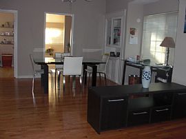 Lovely House 3 Blocs From Ucd Med Center in Sacramento, CA (Photo 3 of 3)