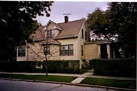 Charming Unique Historic House Near Chicago in Lyons, IL (Photo 3 of 10)