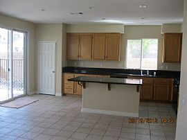 Great Property to Rent! Move in Incentives Upgraded!  in San Jacinto, CA (Photo 5 of 12)