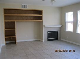 Great Property to Rent! Move in Incentives Upgraded!  in San Jacinto, CA (Photo 8 of 12)