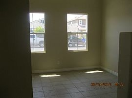 Great Property to Rent! Move in Incentives Upgraded!  in San Jacinto, CA (Photo 9 of 12)