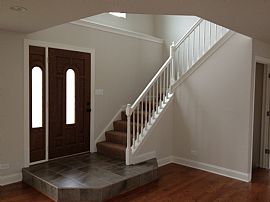 4 Bedroom, 2.5 Bath, 2 Car Garage, Finished Basement in Round Lake Beach, IL (Photo 1 of 10)