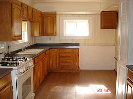 2 Bedroom Home Near Amenities in Glocester, RI