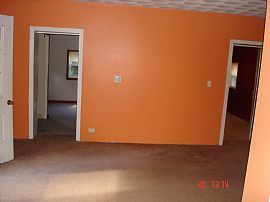 2 Bedroom Home Near Amenities in Glocester, RI (Photo 2 of 10)