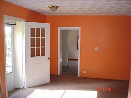 2 Bedroom Home Near Amenities in Glocester, RI (Photo 9 of 10)