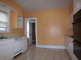 Longmeadow Large Single Family Colonial. 4beds 2 Baths.  in Longmeadow, MA (Photo 3 of 12)