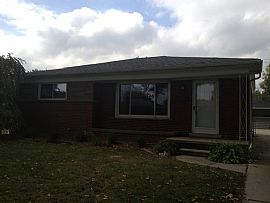 3 Bedroom Brick Ranch 1 Car Detached Garage in Saint Clair Shores, MI