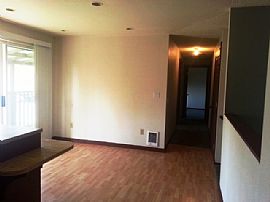 4bd+3bth1450sqf For Only $1250/month in Spanaway, WA (Photo 4 of 8)