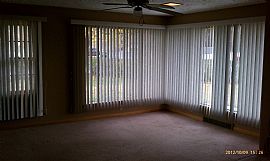 3 Bedroom. 1.5 Bath Near Florence in Omaha, NE