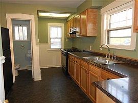 Great 4 Bedroom Home in Grand Rapids, MI (Photo 2 of 2)