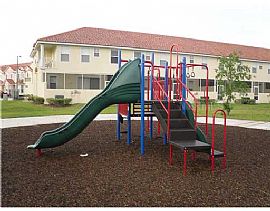 Resort Style Townhouse Move in Ready in Kissimmee, FL (Photo 2 of 12)