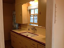 Historic Jefferson Heights Apartment in San Antonio, TX (Photo 4 of 6)