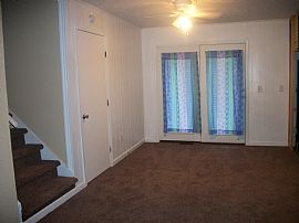 $785 / 3br - First Month Free (close to I-75 Off Tara Blvd.) in Jonesboro, GA (Photo 2 of 3)