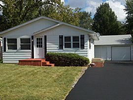 Recently Remodeled 3 Bedroom - Antioch, Il in Antioch, IL