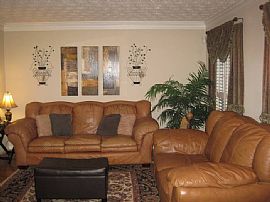 Brick, Move-In Ready, Traditional 4 Bed with In-Law Suite in Marietta, GA (Photo 2 of 11)