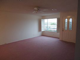 Delightful 55+ Condo in Beautiful Oceana in Oceanside, CA (Photo 4 of 10)