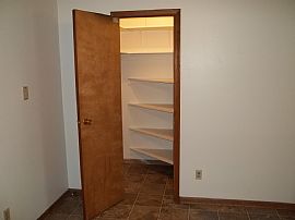 Large 2 Bedroom W/heat Paid! in Bellevue, NE (Photo 3 of 5)