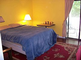 Townhouse Close to New Belgium Brewery Site, Downtown and West in West Ashville, NC (Photo 3 of 5)