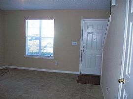 Luxury 2 Bedroom Townhome in Dallas, GA (Photo 3 of 8)