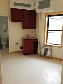 2br, Sunny and Spacious Living Room For Rent in New York, NY (Photo 2 of 4)