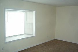 3 Br Townhome Mins From Shortpump! in Richmond, VA (Photo 2 of 5)