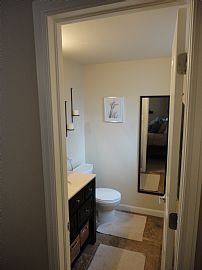 Fully Renovated 2 Bedroom Steps From Cheesman Park in Denver, CO (Photo 6 of 8)