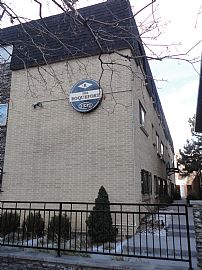 Fully Renovated 2 Bedroom Steps From Cheesman Park in Denver, CO (Photo 8 of 8)