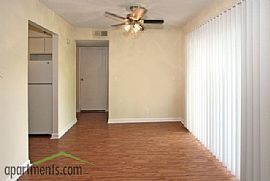 Spacious 1 Bedroom with Beautiful Lake View in Hendersonville, TN (Photo 6 of 10)