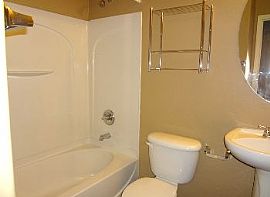 3 Bed / 2 Bath in Gilbert! 2 Weeks Free! in Gilbert, AZ (Photo 3 of 5)