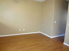3 Bed / 2 Bath in Gilbert! 2 Weeks Free! in Gilbert, AZ (Photo 4 of 5)