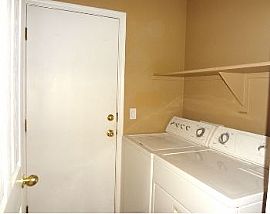 3 Bed / 2 Bath in Gilbert! 2 Weeks Free! in Gilbert, AZ (Photo 5 of 5)