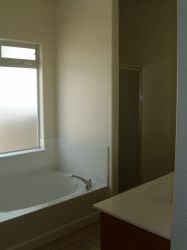 Large 3 Bedroom with a 3 Car Garage! in Phoenix, AZ (Photo 4 of 5)