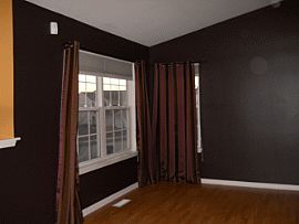 2 Bdr/2 Bth 2cars Garage For Rent on Golf Ridge in Naperville, IL (Photo 6 of 7)