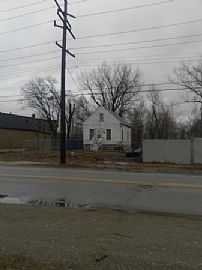 House For Rent Big Fenced Front and Back Yard Call 2198089255  in Hammond, IN