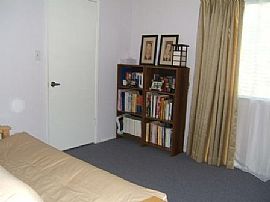 Terrific Condo, 2 Car Garage, Near Csus in Sacramento, CA (Photo 8 of 12)