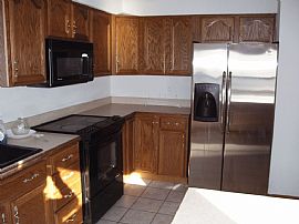 3bdrm 2.5bth with 2 Story with 2 Garage Parking Spaces in Overland Park, KS