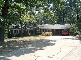 3 Bedroom 2 1/2 Bath Home in Buena Vista Lakes in Hernando, MS