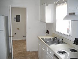 3 Bedroom,1.5 Bath Near Uptown in Greensboro, NC (Photo 3 of 5)