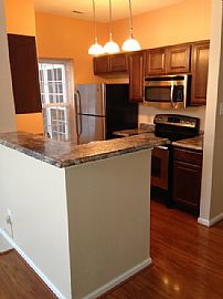 Condo For Rent  in Middletown, CT (Photo 3 of 8)