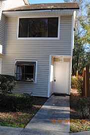 Nicely Maintained Condo in Shell Rock Villas in Gainesville, FL