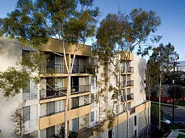 2 Bd/2 Bath Mins to Beaches, Shopping, D in Hollywood, CA (Photo 4 of 5)