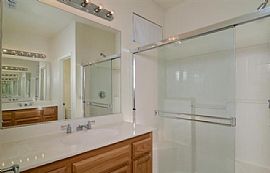 Magnificent Three Bed Plus Awesome 2 Bath Available For Rent in Sacramento, CA (Photo 2 of 10)