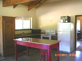 Fabulous Guesthouse in Saint Helena, CA (Photo 6 of 6)