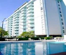 10 Min. From The Beach, Shopping and Enter in Biscayne Park, FL